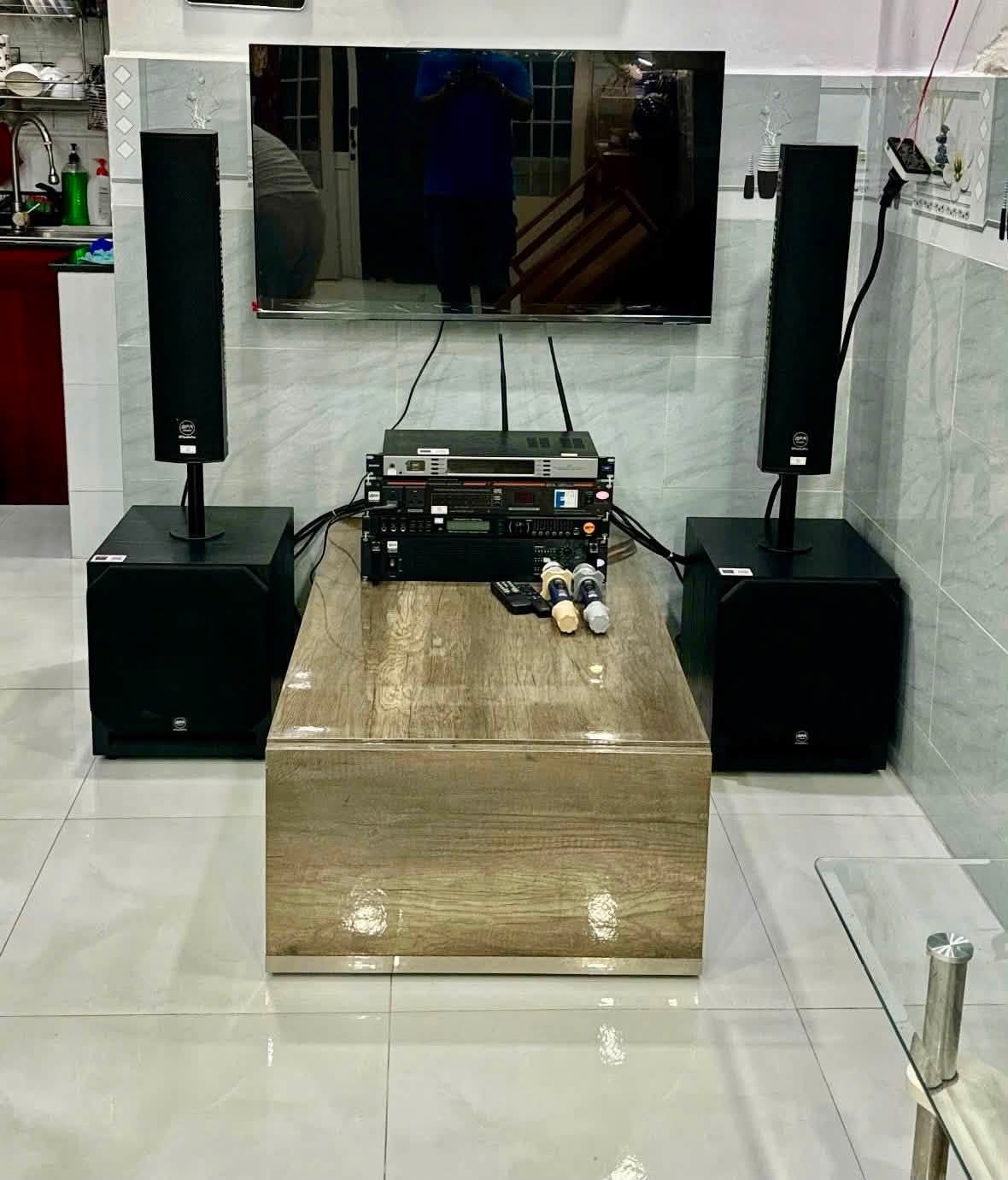 Bàn giao dàn karaoke hoàn thiện